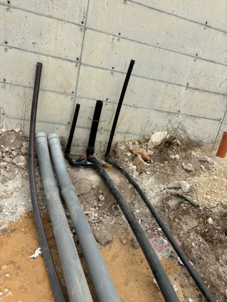 תכנון והקמה של תשתיות מים וביוב למפעל בטון